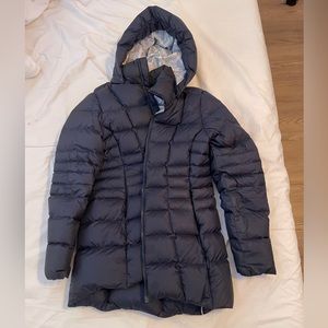 The North Face Womens Transit Jacket ll in Urban Navy size M